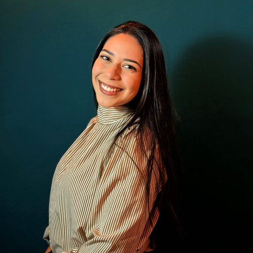Ana Júlia Ferreira Gomes Lamin